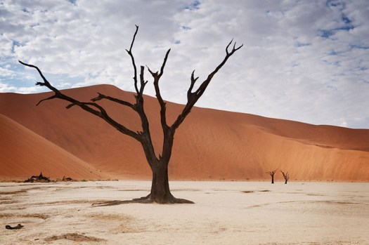 为了自己而利用他人，这种想法特别不好