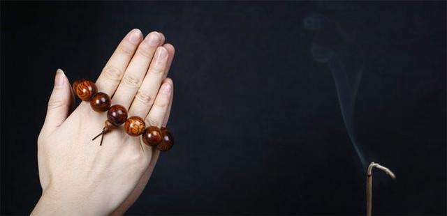 是你自己的心，把你自己创造出来