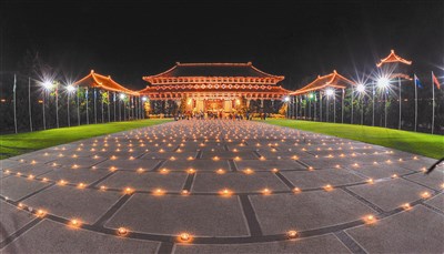 人间佛教不是庸俗化适应世俗生活的佛教