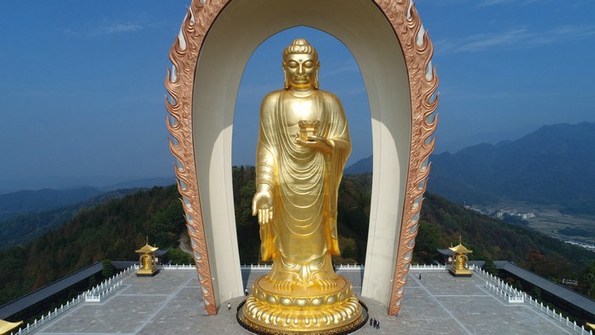 阿弥陀佛是在自心之内，还是在自心之外