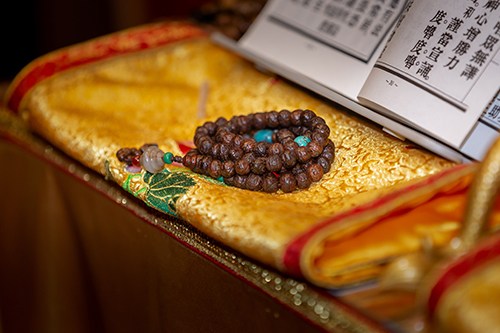 不管修哪一个法门都要持戒